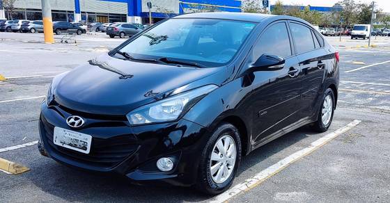 HYUNDAI HB20S 1.6 COMFORT PLUS 16V FLEX 4P MANUAL